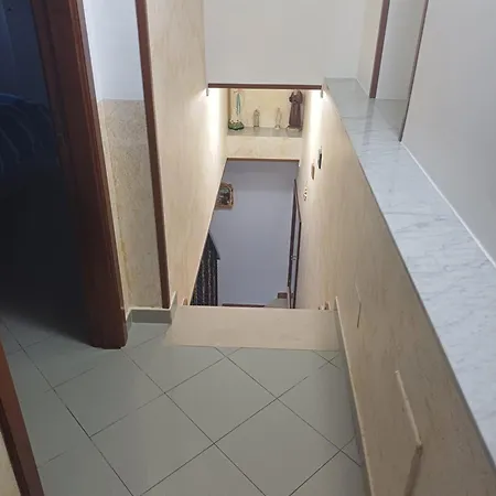 A' Russella Nyaraló Cetara